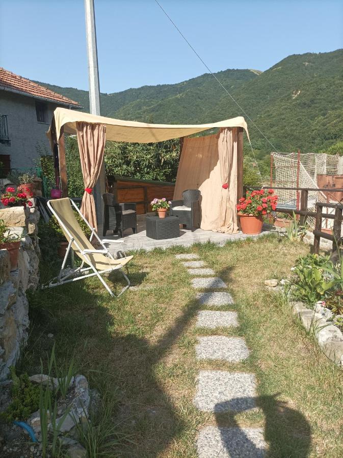 Lotus Flower Sant'Olcese Exterior foto
