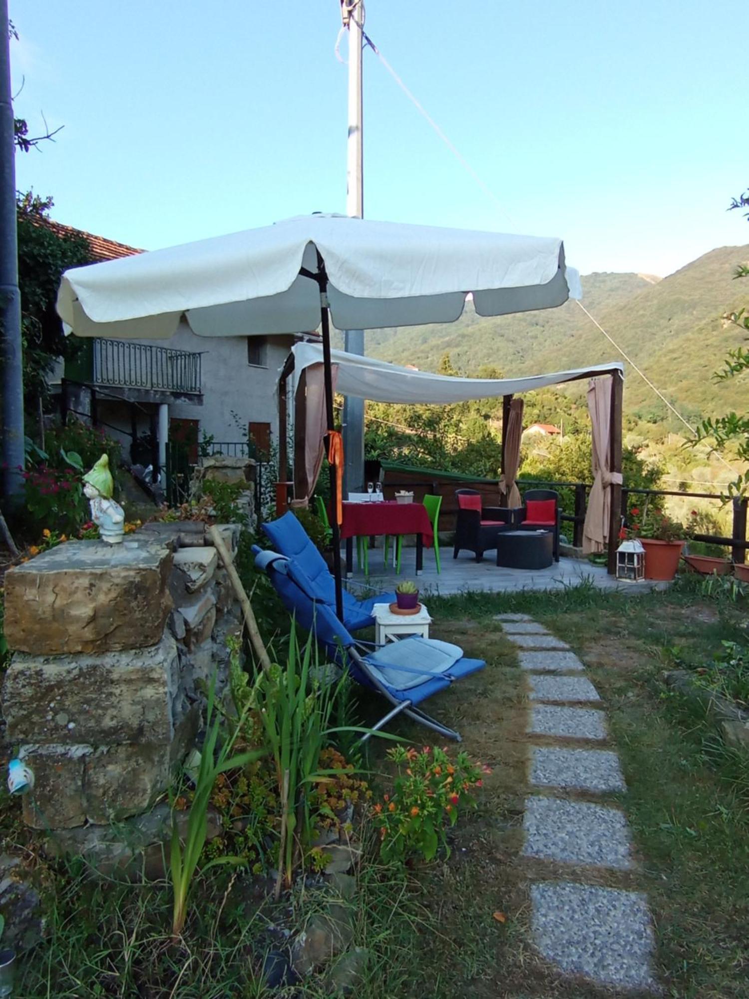 Lotus Flower Sant'Olcese Exterior foto